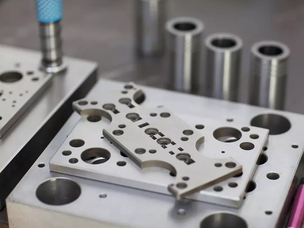Storskala dør-Casting Machine Marketnår 10,2 milliarder yuan i 2025: Integrated Die-Casting bliver kernen i omkostningsreduktion fornye energikøretøjer